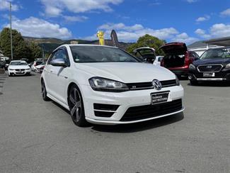 2015 Volkswagen Golf - Thumbnail