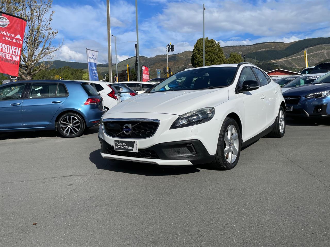 2014 Volvo V40