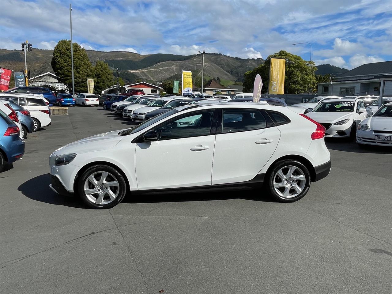 2014 Volvo V40