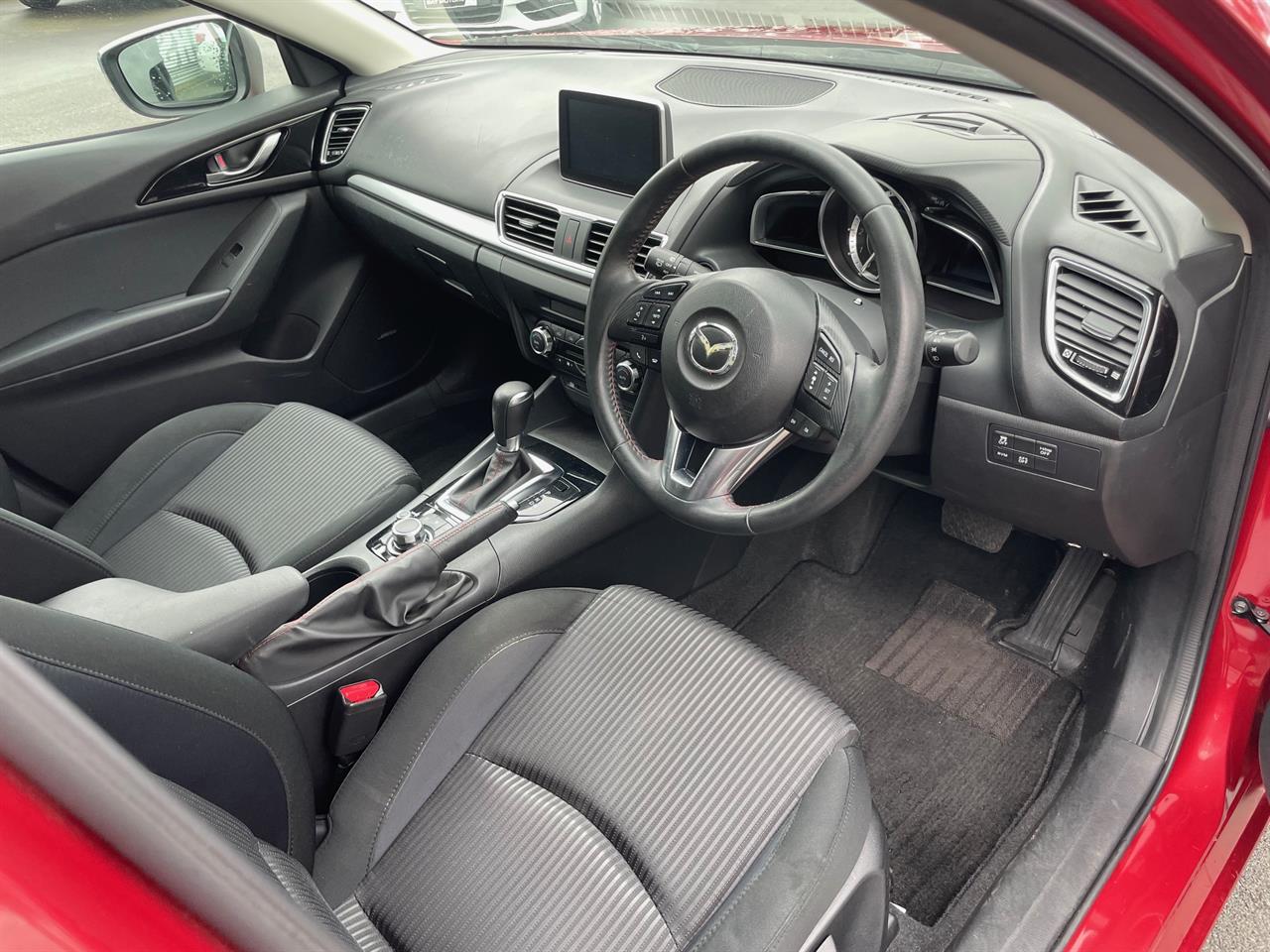 2013 Mazda Axela