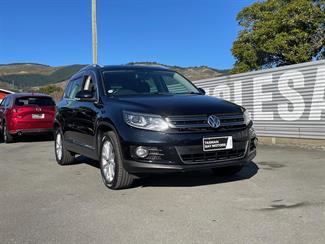 2013 Volkswagen Tiguan - Thumbnail