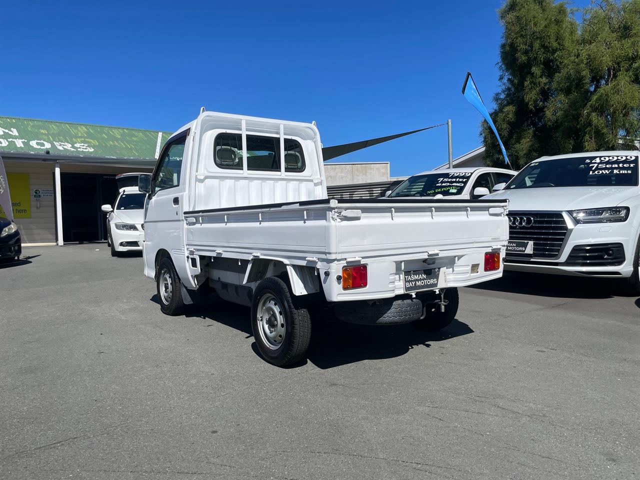 2004 Daihatsu HiJet