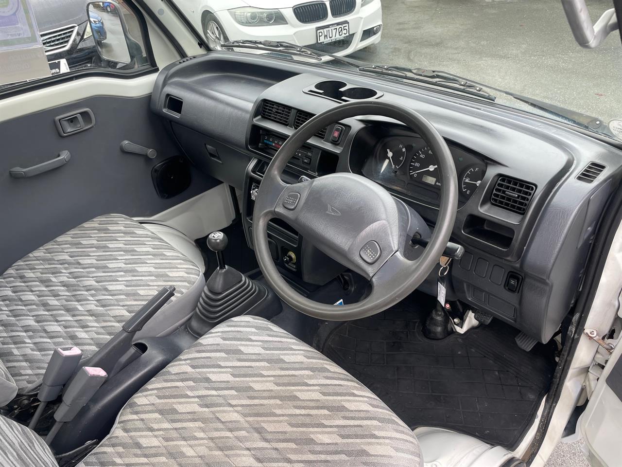 2004 Daihatsu HiJet