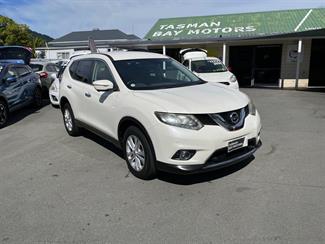 2015 Nissan X-Trail - Thumbnail