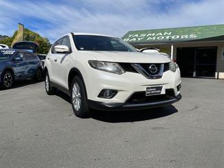 2015 Nissan X-Trail - Thumbnail