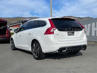 2012 Volvo V60 - Thumbnail