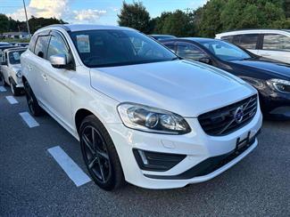 2015 Volvo XC60 - Thumbnail