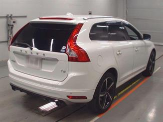 2015 Volvo XC60 - Thumbnail