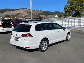 2014 Volkswagen Golf - Thumbnail