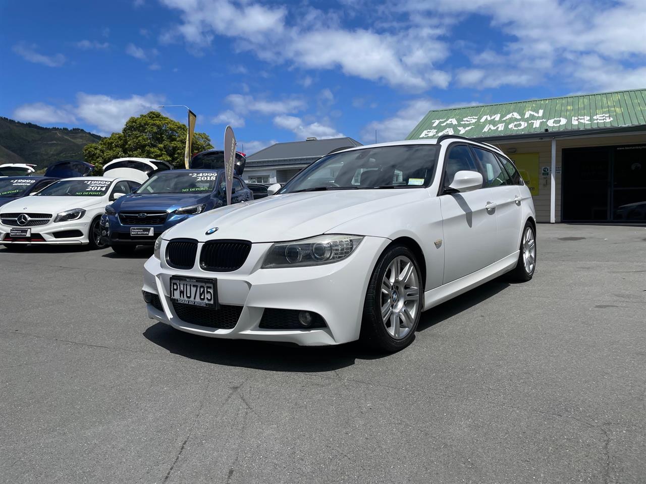 2011 BMW 320i