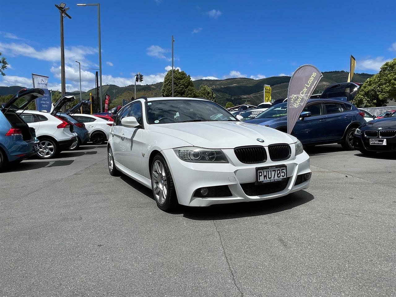 2011 BMW 320i