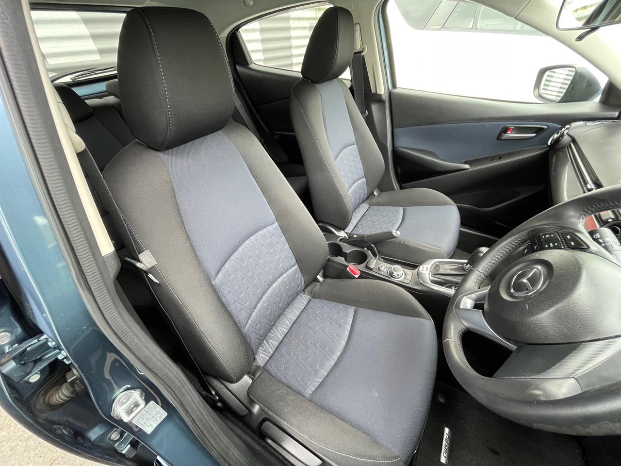 2014 Mazda Demio