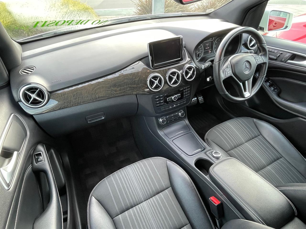 2012 Mercedes-Benz B 180