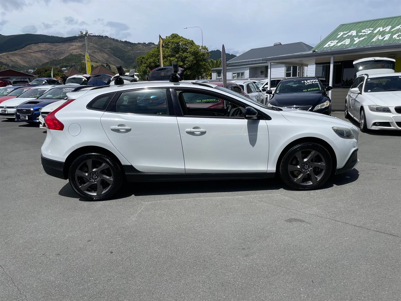 2013 Volvo V40