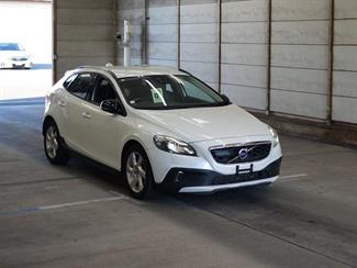 2014 Volvo V40 - Thumbnail