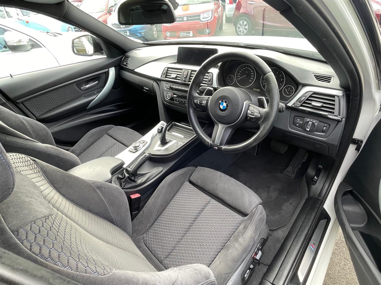 2013 BMW 320i