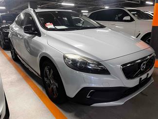 2013 Volvo V40 - Thumbnail