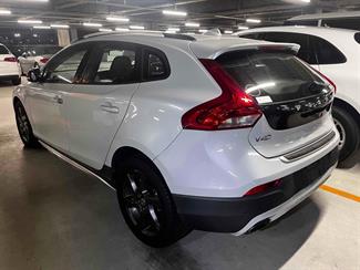 2013 Volvo V40 - Thumbnail